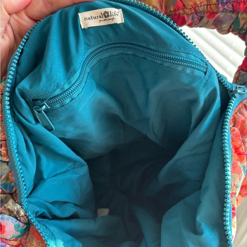 Natural Life Puffy Bag - Picture 9 of 15